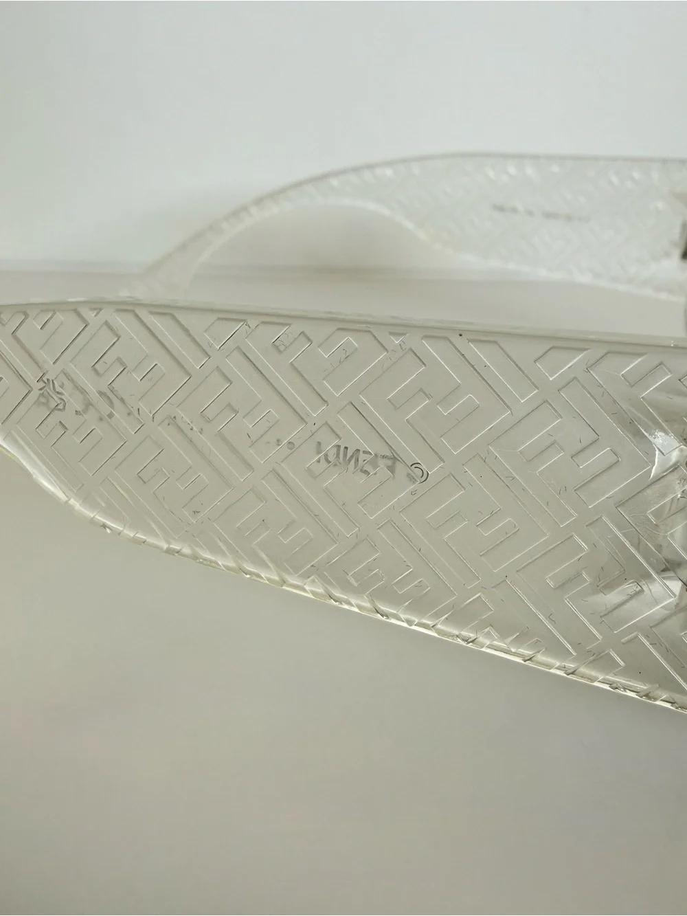 NEW!!! Fendi unisex clear sunglasses FE40128I 26C Authentic